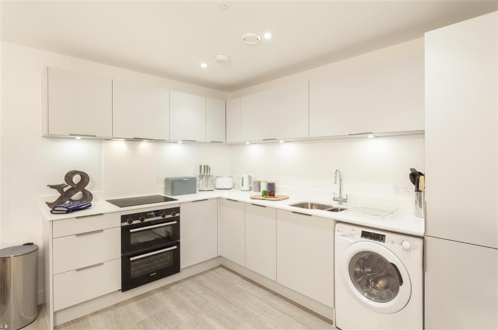 5 Putsborough - Luxury Apartment At Byron Woolacombe, Only 4 Minute Walk To Woolacombe Beach! Eksteriør bilde
